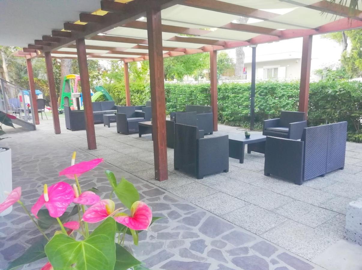 Hotel Rita تّشيرفييا المظهر الخارجي الصورة