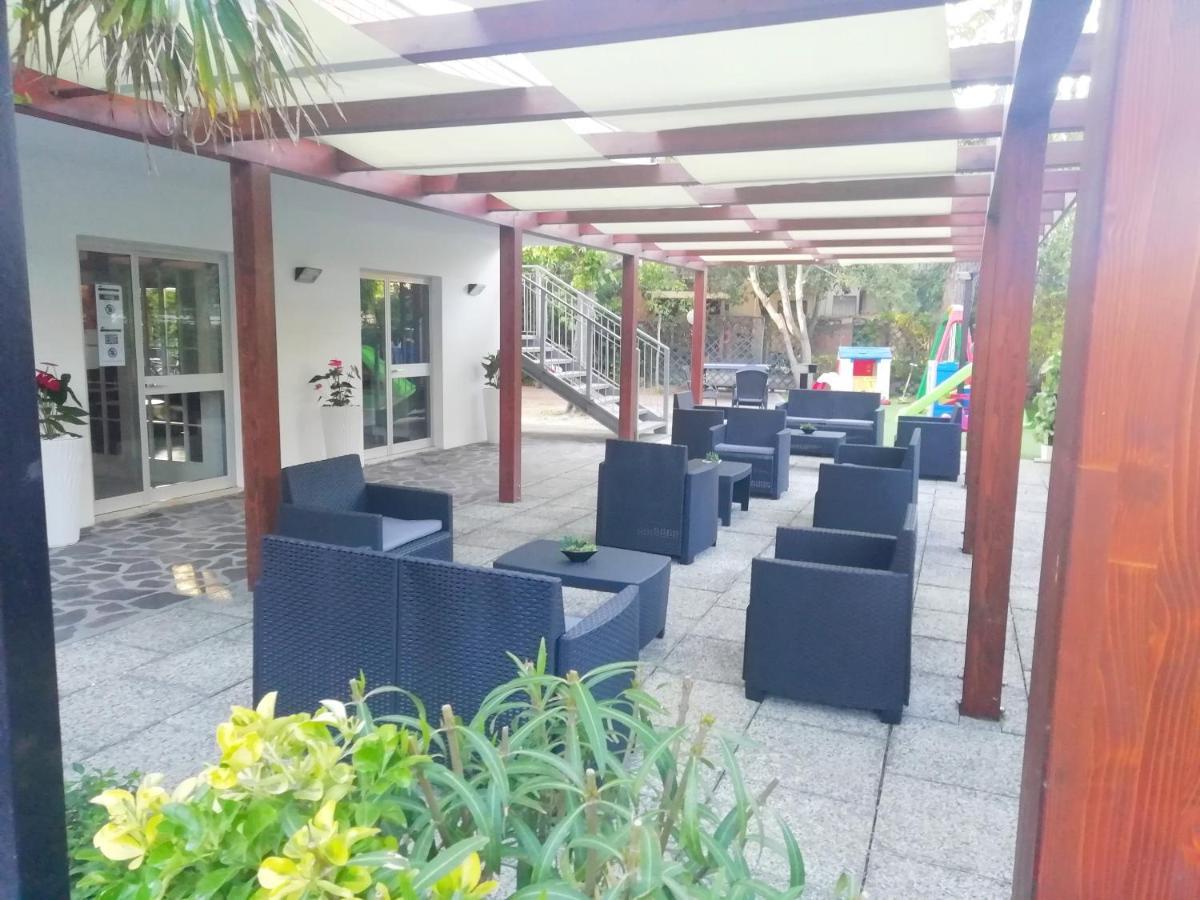 Hotel Rita تّشيرفييا المظهر الخارجي الصورة