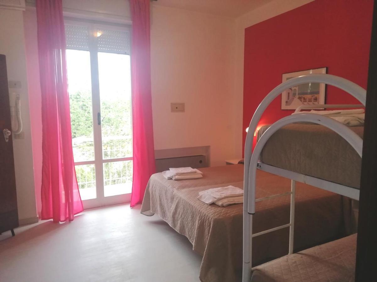 Hotel Rita تّشيرفييا المظهر الخارجي الصورة
